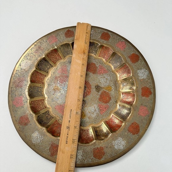 Brass Inlaid Work Wall Hanging Decorative Plate - Picture 4 of 5
